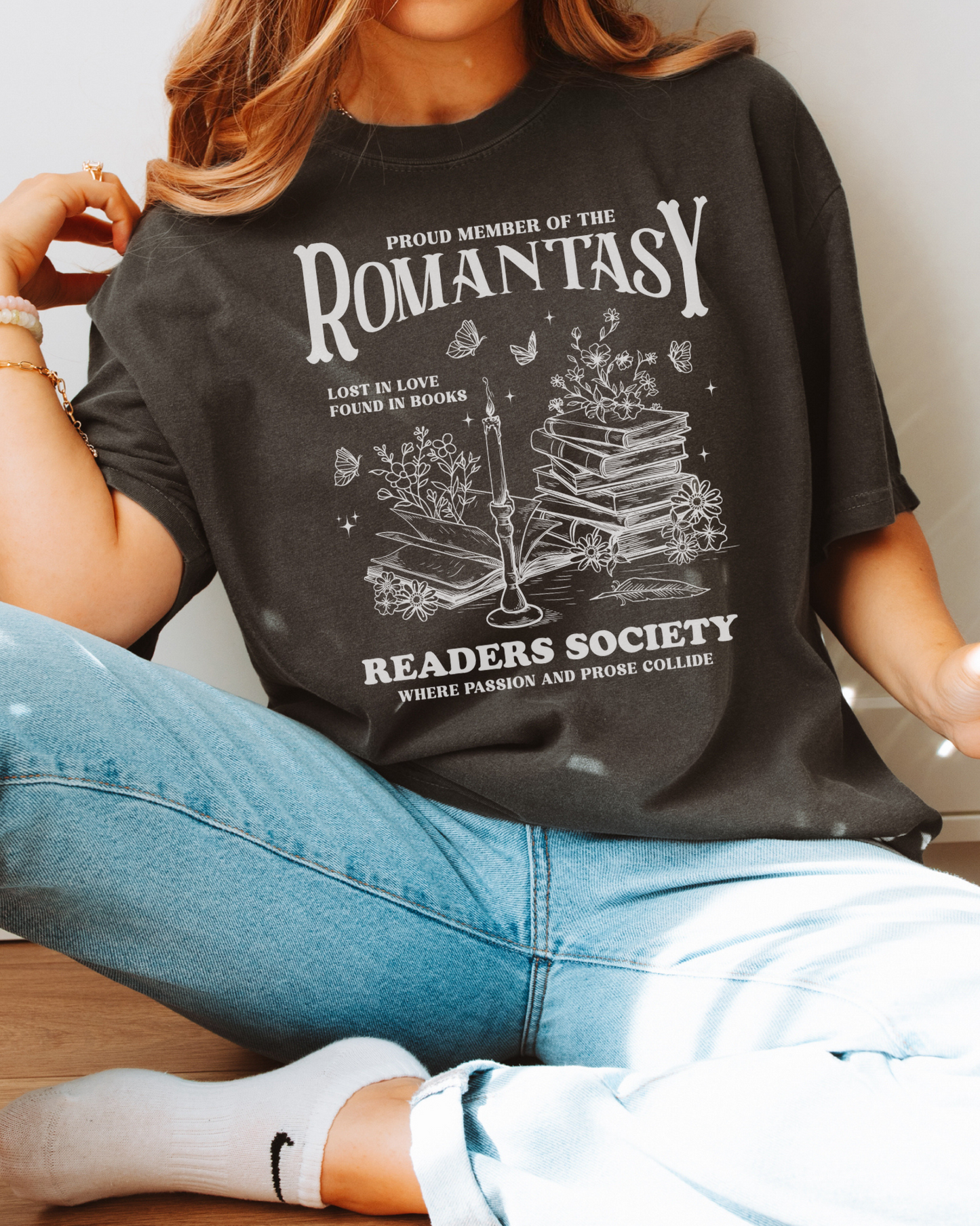 Romantasy Readers Society t-shirt